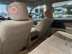 تۆیۆتا لاند کروزەر